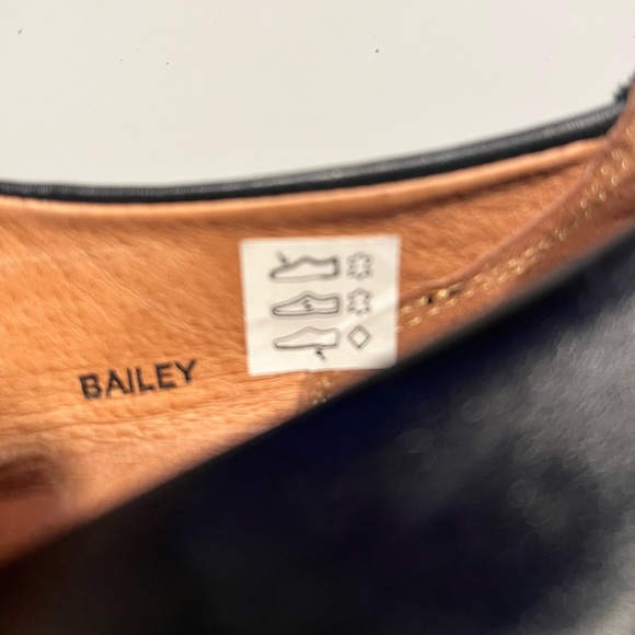 Spring Step Bailey Shoes - Picture 2 of 8